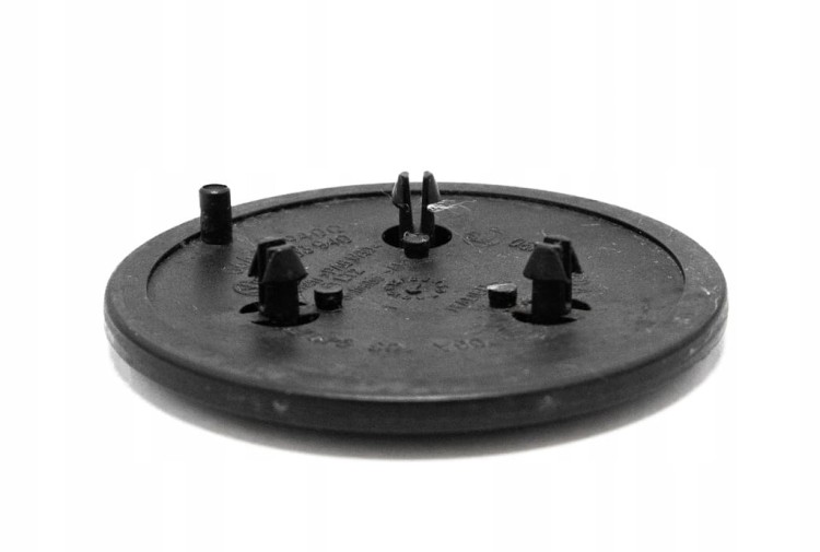 STARY ZNACZEK SAMOCHODOWY EMBLEMAT SEAT