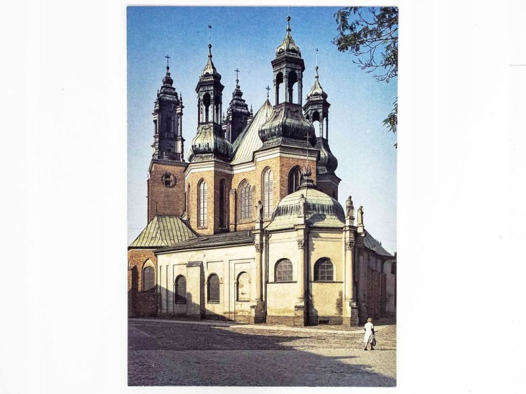 POZNAŃ - ARCHIKATEDRA ŚW. APOSTOŁÓW PIOTRA I PAWŁA LATA 70. / 80. PRL