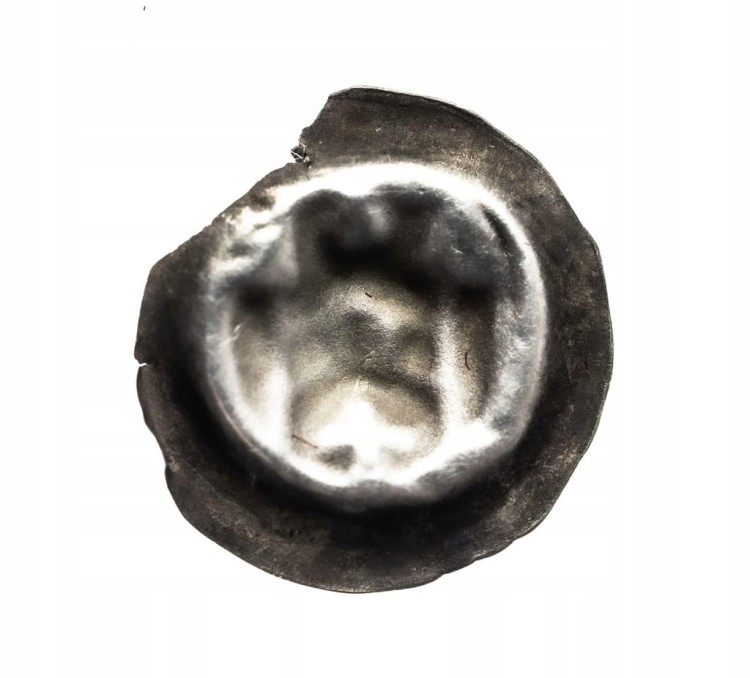 Zakon Krzyżacki, brakteat ok. (1327-1338), Brama z trzema strzelnicami