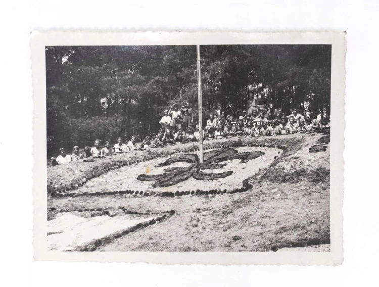 STARA FOTOGRAFIA - OBÓZ HARCERSKI, TOMICE WLKP 1946