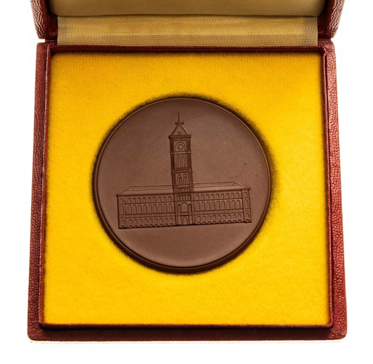 MEDAL CERAMICZNY MIŚNIA, RATUSZ CZERWONY BERLIN
