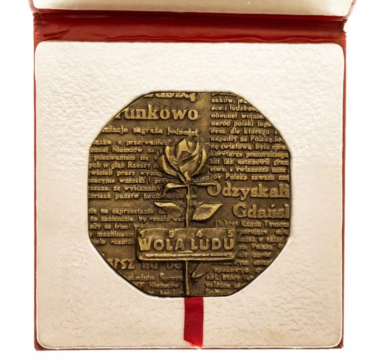 MEDAL WOLA LUDU, GAZETA POZNAŃSKA 1975