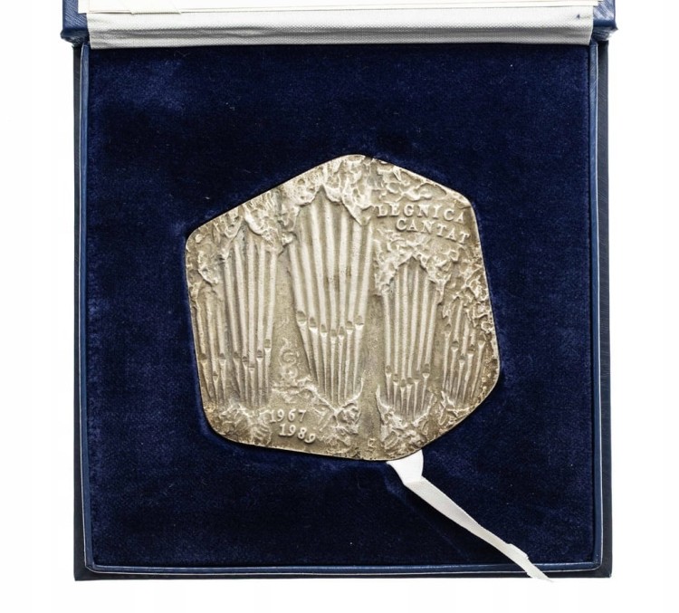 MEDAL W UZNANIU ZASŁUG DLA TURNIEJU CHÓRÓW LEGNICA CANTAT 1989