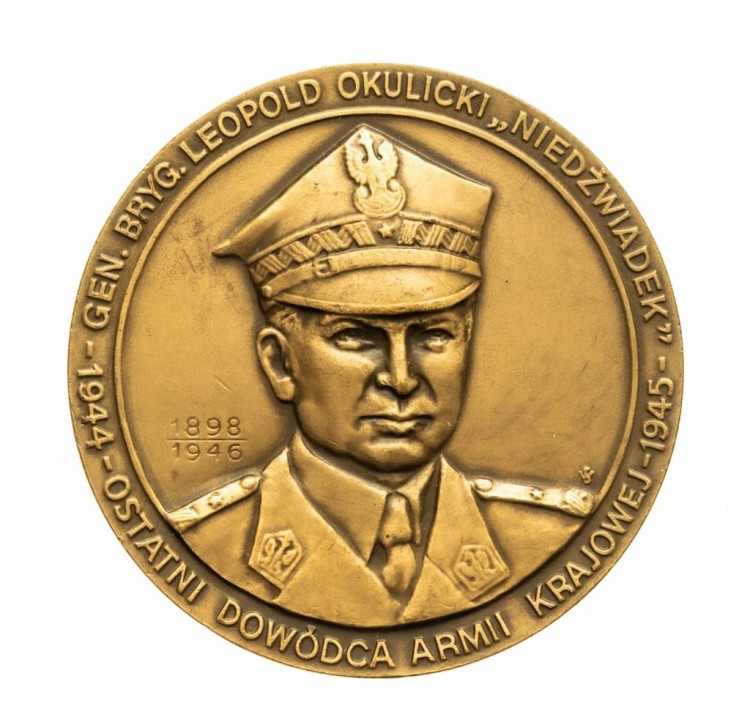 MEDAL GENRAŁ LEOPOLD OKULICKI NIEDŹWIADEK, BYDGOSZCZ
