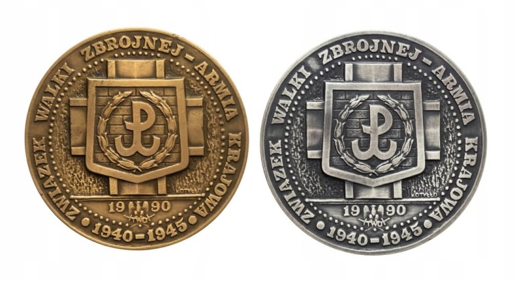 ZESTAW MEDALI STEFAN ROWECKI, ZWIĄZEK WALKI ZBROJNEJ AK, TWO 1990