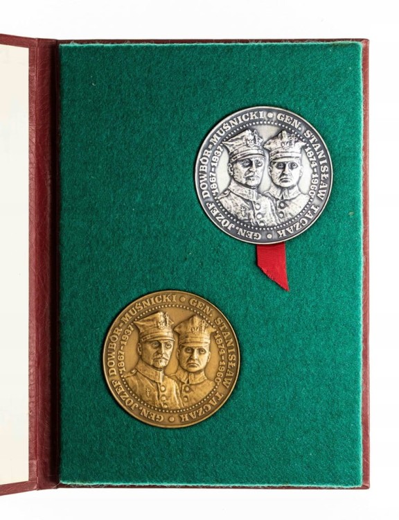 ZESTAW MEDALI DOWBÓR-MUŚNICKI I TACZAK, POWSTANIE WLKP 1918, TWO 1988