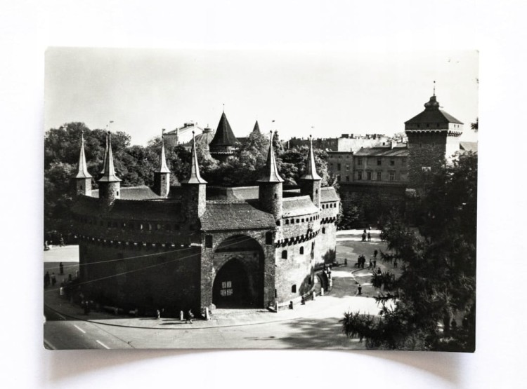 KRAKÓW - BARBAKAN, BRAMA FLORIAŃSKA l. 60/70