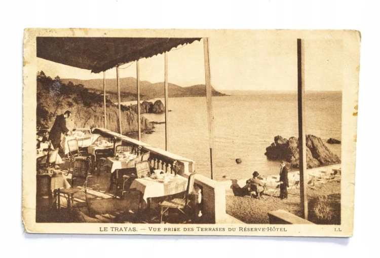 FRANCJA, LE TRAYAS - RESTAURACJA I HOTEL DE LA RESERVE / ZBĄSZYŃ POCZ. XX W