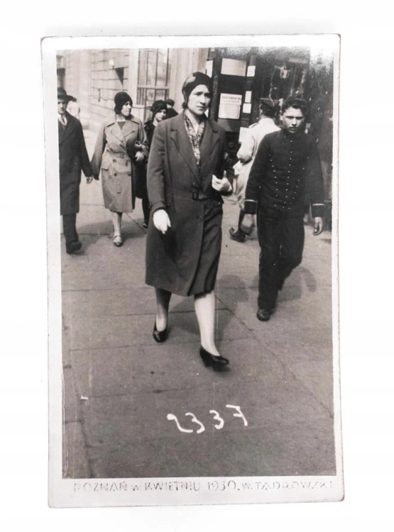STARA FOTOGRAFIA - MIESZKAŃCY MIASTA, FOT. TADROWSKI, POZNAŃ 1930