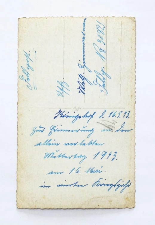 STARA FOTOGRAFIA / POCZTÓWKA - KOBIETA W OGRODZIE, FELDPOST, KONIGSHOF 1943