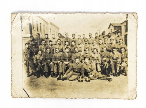 FOTOGRAFIA, ŻOŁNIERZE 11 ODCINEK WOJSK OCHRONY POGRANICZA, BARWICE 1946