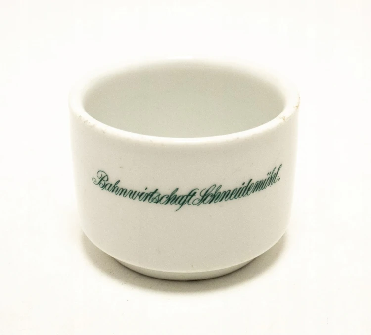 STARY PORCELANOWY KUBEK BAHNWIRTSCHAFT SCHNEIDEMÜHL, PRZEMYSŁ KOLEJOWY PIŁA