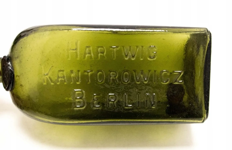 STARA SZKLANA BUTELKA FABRYKA WÓDEK I LIKIERÓW HARTWIG KANTOROWICZ, BERLIN