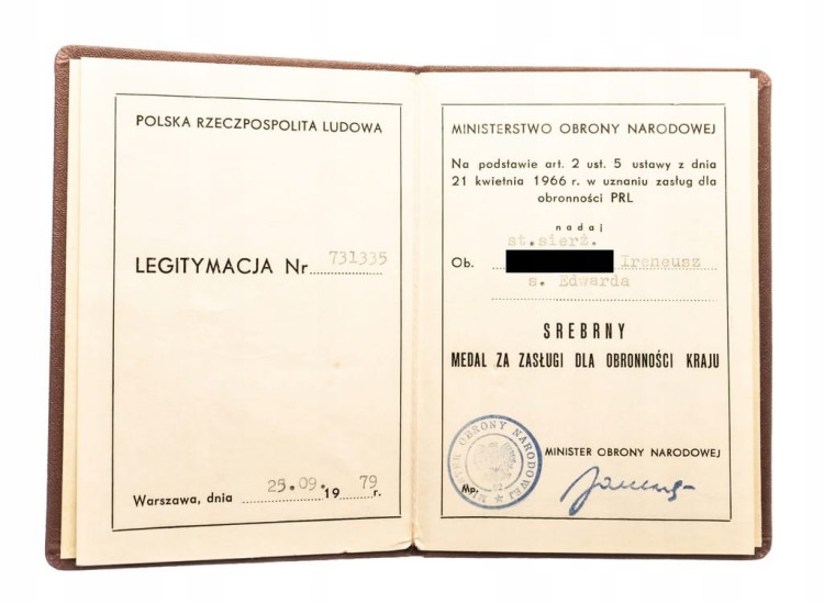SREBRNY MEDAL ZA ZASŁUGI DLA OBRONNOŚCI KRAJU + LEGITYMACJA