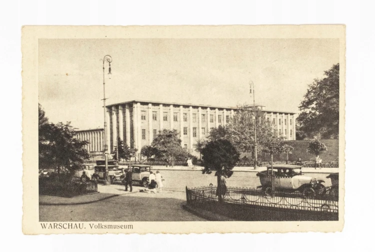 WARSZAWA - MUZEUM NARODOWE, SAMOCHODY, OKUPACJA LATA 40