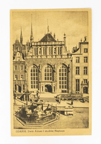 GDAŃSK - DWÓR ARTUSA I STUDNIA NEPTUNA 1948