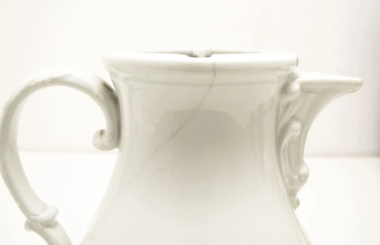 STARY PORCELANOWY DZBANEK I WAZONIKI, RÓŻA MIŚNIA