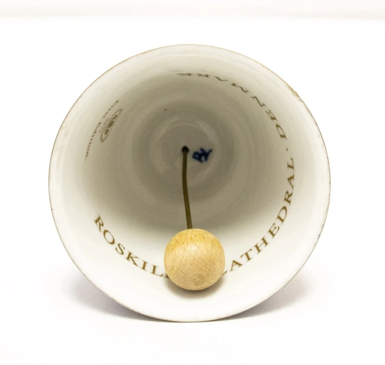 STARY PORCELANOWY DZWONEK, KATEDRA ROSKILDE, DANIA 1974