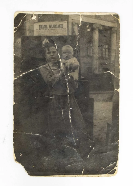 FOTOGRAFIA - MAMA Z DZIECKIEM, PLAKAT BRACIA WŁOŚCIANIE, WARSZAWA 1920