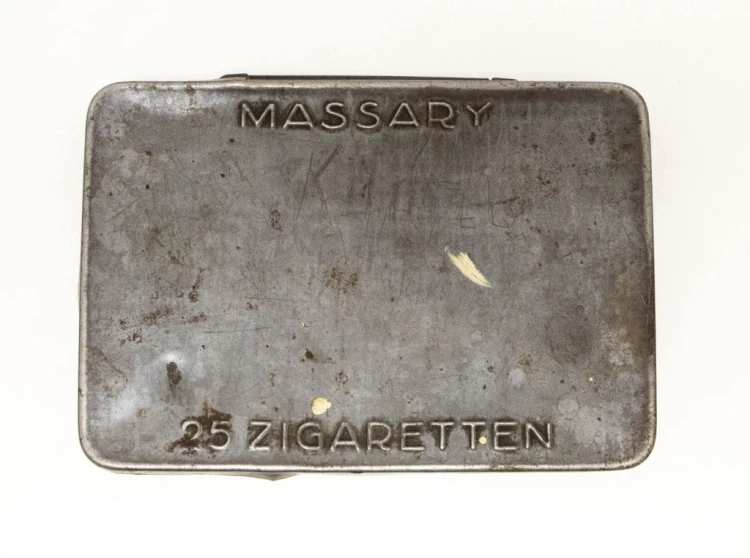 STARA METALOWA PUSZKA PAPIEROSY MASSARY, BERLIN NIEMCY, I POŁOWA XX WIEKU