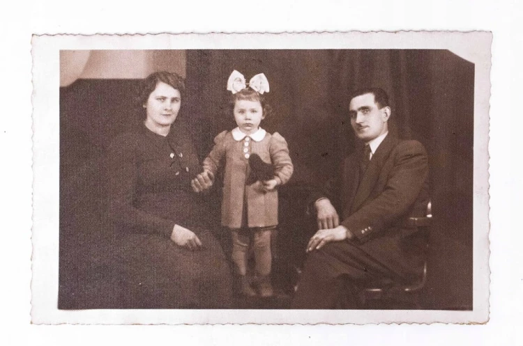 STARA FOTOGRAFIA - ZDJĘCIE RODZINNE, POZNAŃ 1940