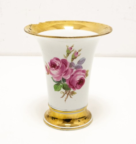 STARY PORCELANOWY WAZON, RÓŻA MIŚNIA