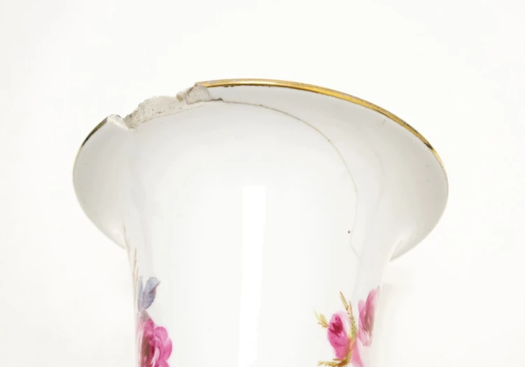 STARY PORCELANOWY WAZON, RÓŻA MIŚNIA