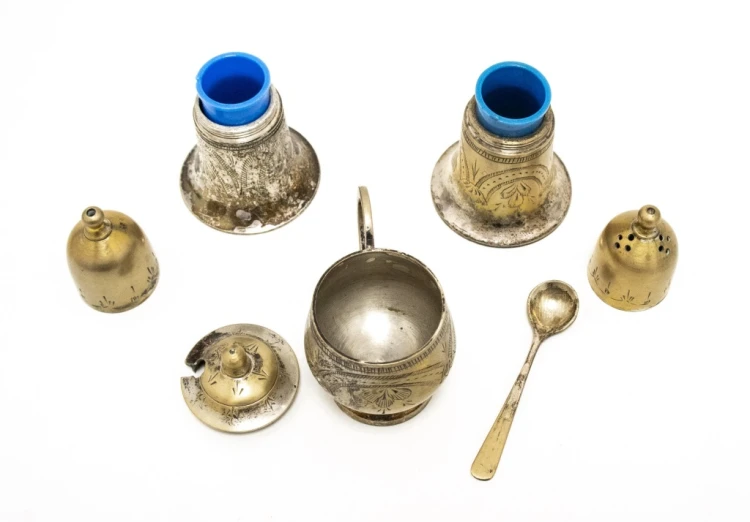 STARY METALOWY PRZYPRAWNIK: CUKIERNICZKA, SOLNICZKA I PIEPRZNICZKA