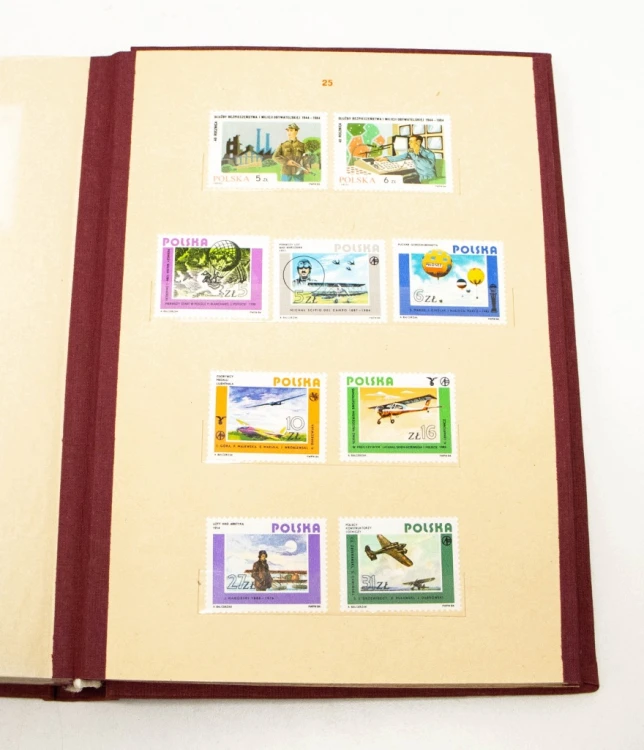 KLASER ZE ZNACZKAMI, ZNACZKI POCZTOWE POLSKI LUDOWEJ TOM XV, 1982-1984