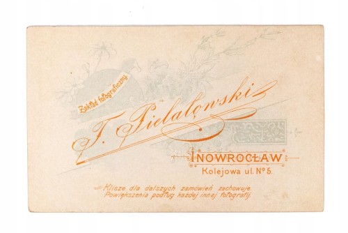 STARA FOTOGRAFIA - MĘŻCZYZNA W GARNITURZE, ATELIER PIELATOWSKI, INOWROCŁAW