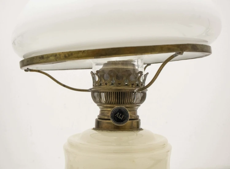 STARA SZKLANA LAMPA NAFTOWA