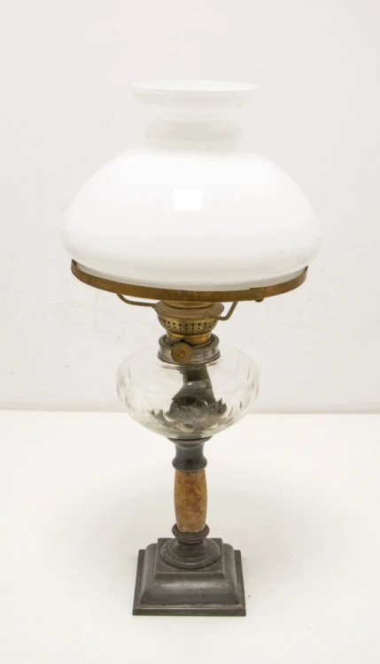 STARA LAMPA NAFTOWA