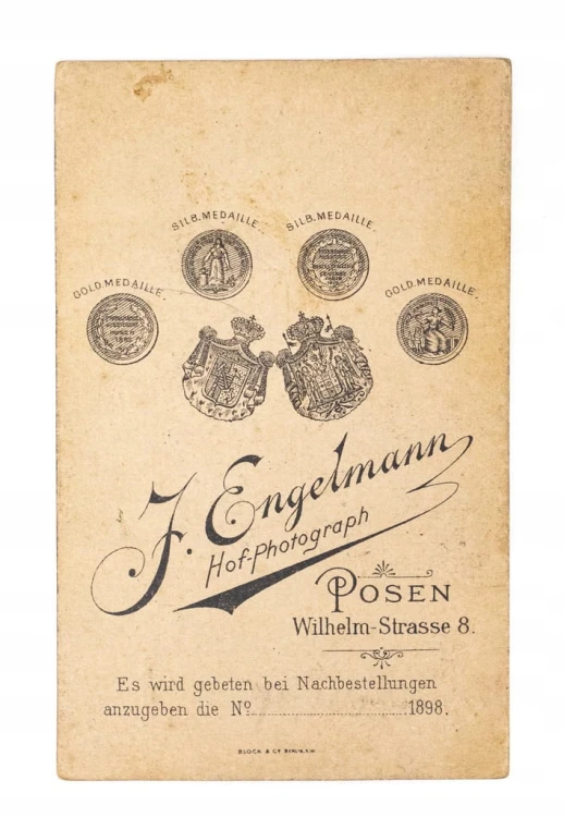 STARA FOTOGRAFIA - MĘŻCZYZNA W GARNITURZE, ATELIER ENGELMANN, POZNAŃ 1898