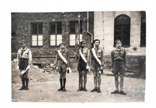 STARA FOTOGRAFIA - HARCERZE, UROCZYSTOŚĆ, SZTANDAR II RP