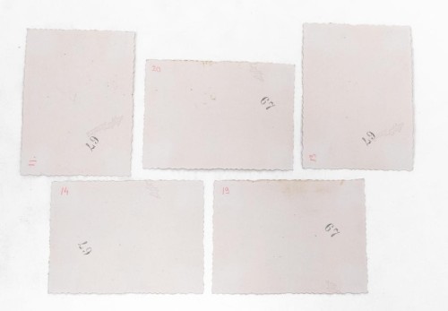 ZESTAW STARYCH FOTOGRAFII - GRUPA PRZYJACIÓŁ NA LODOWISKU, POZNAŃ l. 30