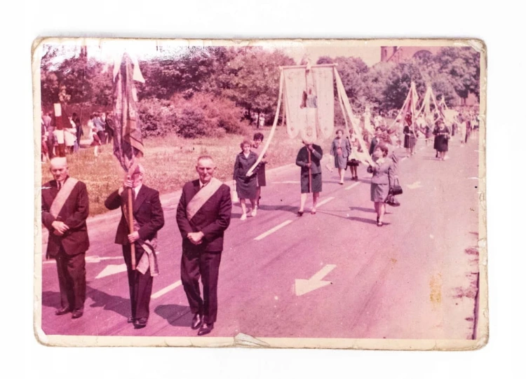 STARA FOTOGRAFIA - PROCESJA BOŻEGO CIAŁA, INOWROCŁAW 1973