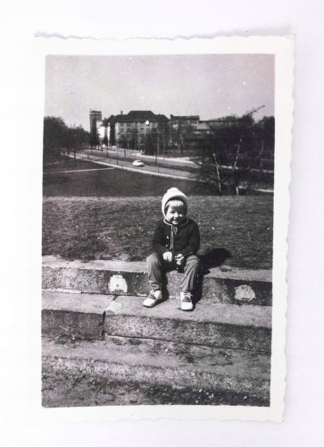 STARA FOTOGRAFIA - DZIEWCZYNKA, IZBA RZEMIEŚLNICZA, POZNAŃ l. 50/60