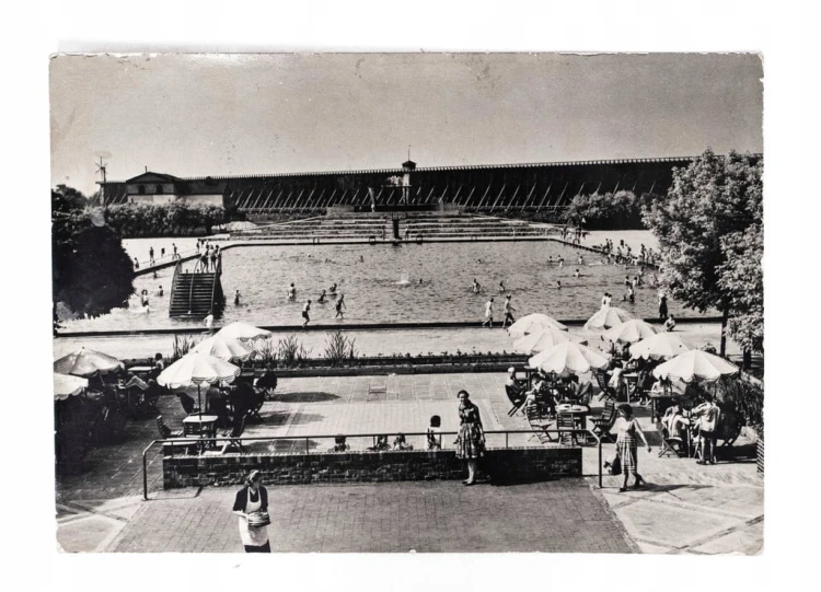 CIECHOCINEK - BASEN KĄPIELOWY l. 60