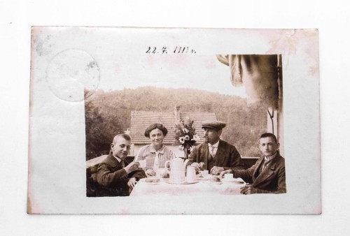 STARA FOTOGRAFIA (pocztówka) - ZDJĘCIE RODZINNE NA DESERZE, BUKÓW 1913