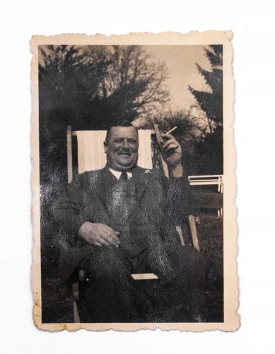 STARA FOTOGRAFIA - MĘŻCZYZNA Z PAPIEROSEM, ROGOŻEWO 1938