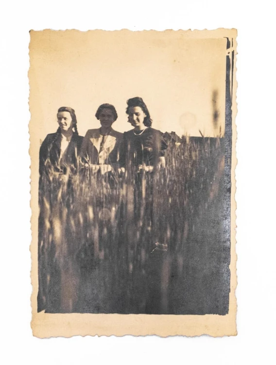 STARA FOTOGRAFIA - KOBIETY NA POLU, KOBYLIN 1943