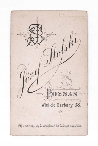 STARA FOTOGRAFIA - MĘŻCZYZNA W GARNITURZE, ATELIER POZNAŃ