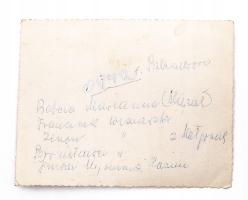 STARA FOTOGRAFIA - ZDJĘCIE RODZINNE W OGRODZIE, PRZEŹMIEROWO 1942