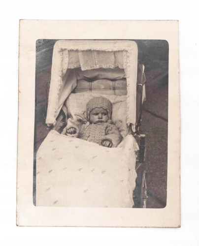 STARA FOTOGRAFIA - DZIECKO W WÓZKU, POZNAŃ 1935