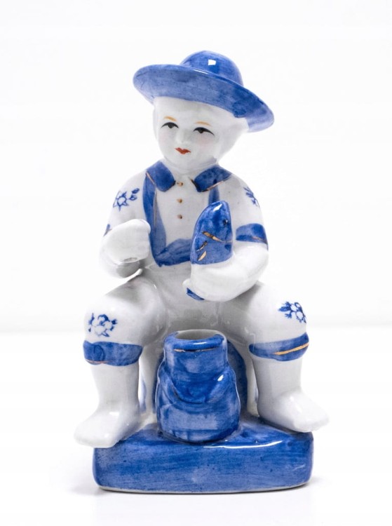 STARA FIGURKA PORCELANOWA - MĘŻCZYZNA W STROJU LUDOWYM