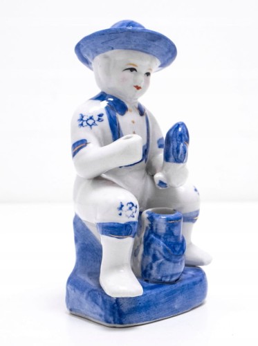 STARA FIGURKA PORCELANOWA - MĘŻCZYZNA W STROJU LUDOWYM