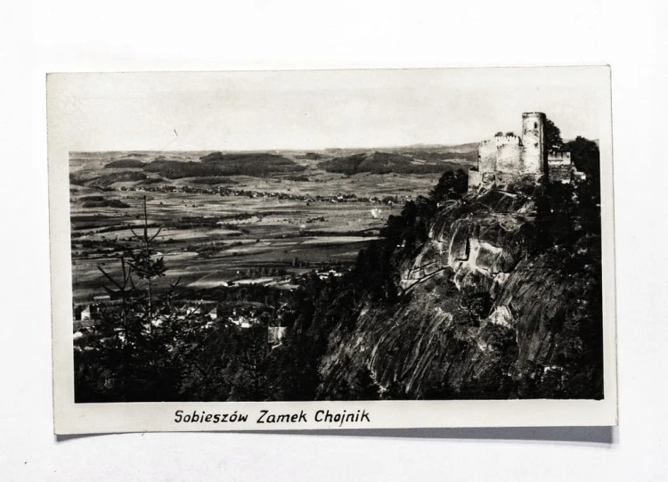 SOBIESZÓW - ZAMEK CHOJNIK l. 50