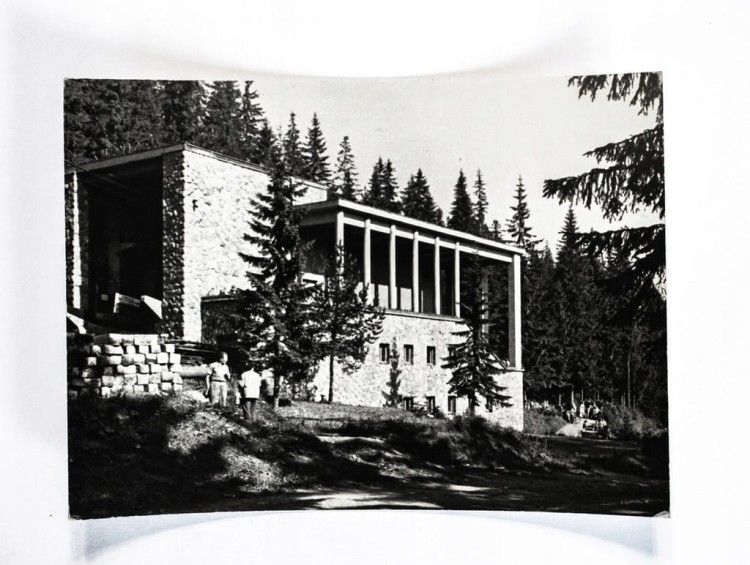 ZAKOPANE - STACJA KOLEJKI LINOWEJ NA KASPROWY WIERCH W KUŹNICACH l. 60