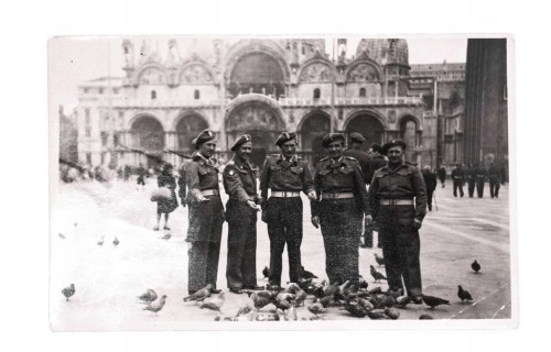 FOTOGRAFIA, POLSCY ŻOŁNIERZE, 5 KRESOWA DYWIZJA PIECHOTY, WENECJA 1946